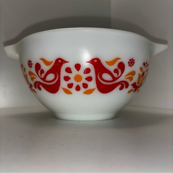 Pyrex vintage Friendship Cinderella bowl 441 (the smallest) - Picture 1 of 13